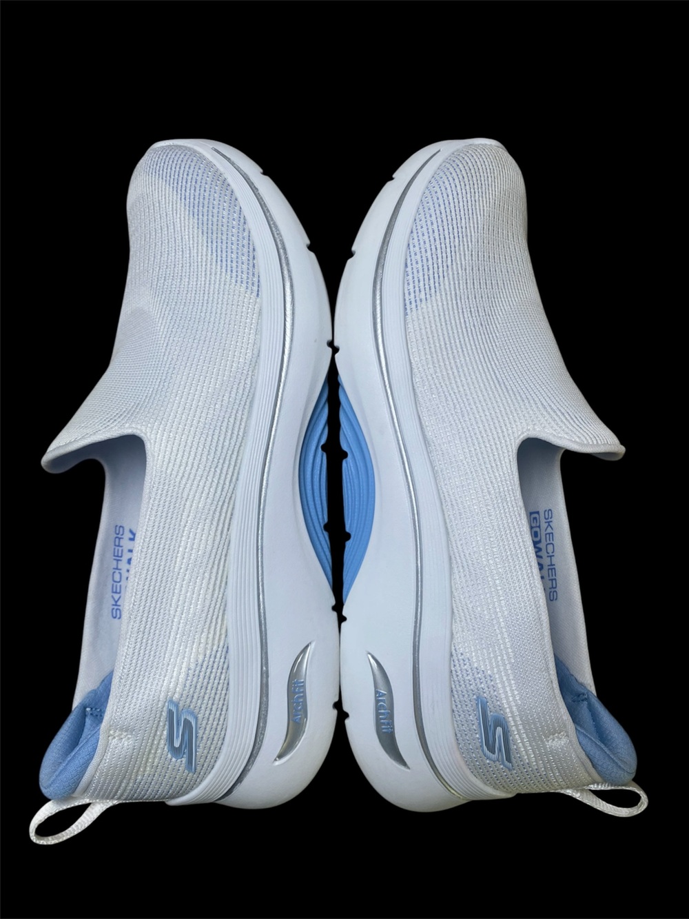 Skechers Go Walk Arch Fit, Mesh Slip-On Minimalist Sneakers White, Blue Sz 9 - Picture 5 of 11
